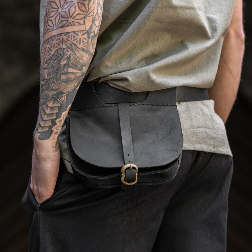 Artisan Leather Renaissance Belt Pouch | Brown with Buckle Closure