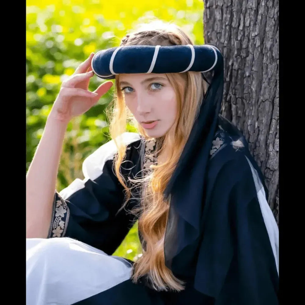 Women’s Black and Gold Renaissance Headdress | Elegant Veil-Renaissance Wardrobe