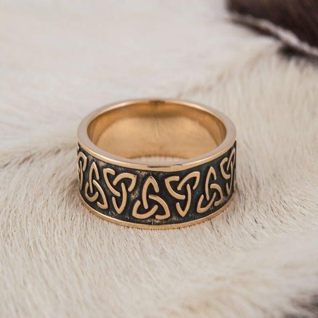 Bronze Triquetra Renaissance Ring | Handmade Symbolic Jewelry-Renaissance Wardrobe