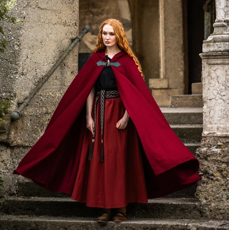 Red Renaissance wool cloak with short hood, front view