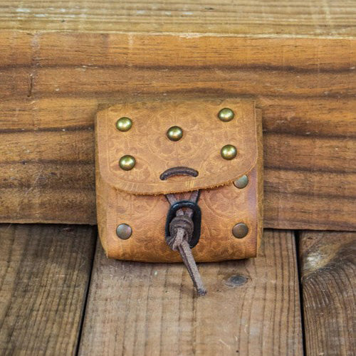 Leather Renaissance Gaming Pouch | Brass Details | Medieval Dice Set