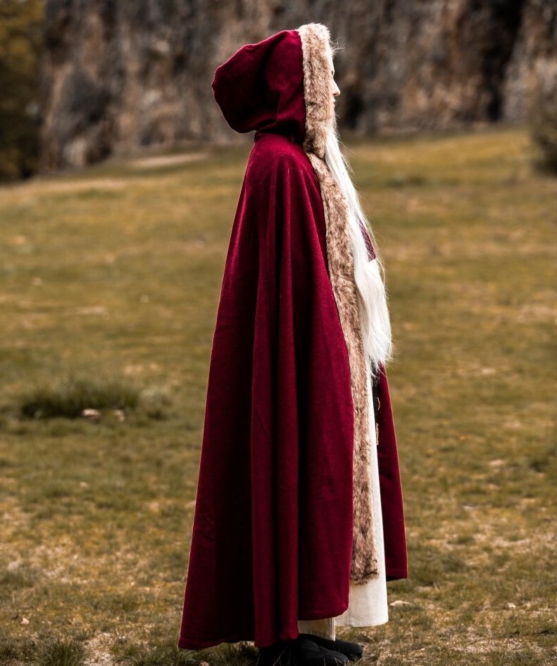 Red Renaissance Hooded Cape | Faux Fur Trim