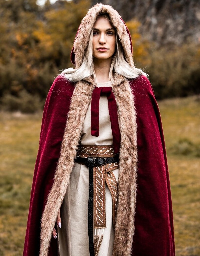 Red Renaissance Hooded Cape | Faux Fur Trim